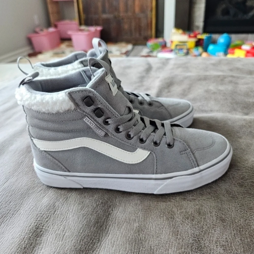 Vans Women's Filmore Vansguard Boots High Top Sneakers Size 6